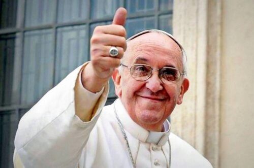 Папа Римский выходит в онлайн. Запущено приложение для молитв «Кликни и молись»
