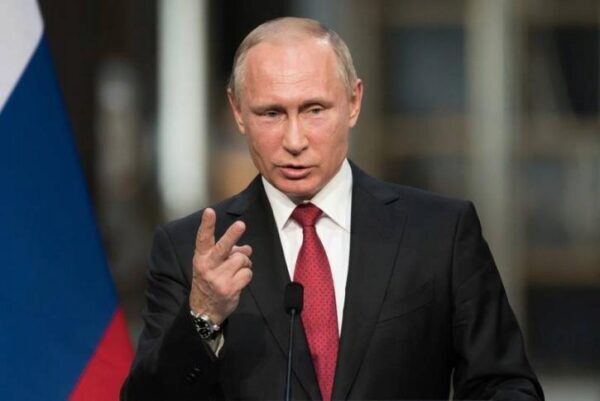 Песков рассказал о зарплате и пенсии Путина