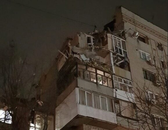 Появилось видео последствий взрыва в многоэтажке в Шахтах