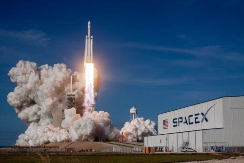 SpaceX готовит испытания Falcon 9 перед запуском астронавтов