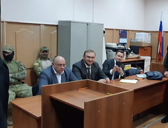 Суд арестовал Арашукова на два месяца, отказав в освобождении под залог