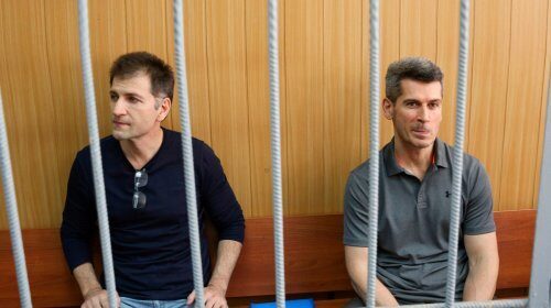 Суд оставил братьев Магомедовых под арестом
