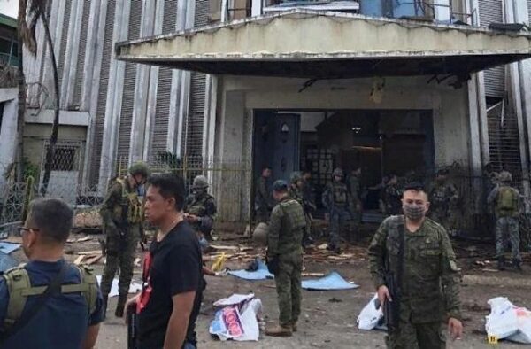 Теракт на Филиппинах: число погибших достигло 27 человек