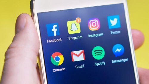 «Три в одном»: Цукерберг объединит WhatsApp, Instagram и Facebook Messenger