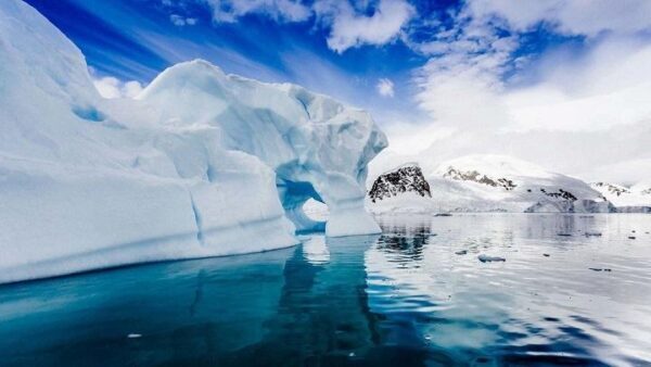 Ученые считают происходящее в Антарктиде предвестником глобальной катастрофы