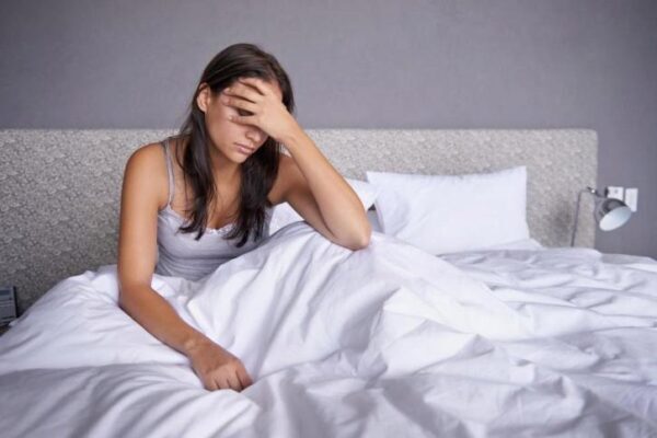 Утренняя усталость может быть предвестником заболевания, стирающего личность