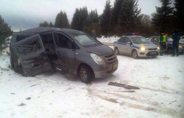 В Ростовской области жертвами аварии стали три человека, четверо пострадали