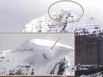 В священной тибетской горе появилось странное отверстие-портал
