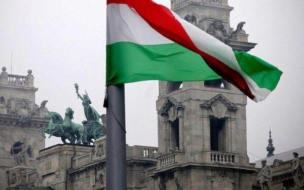 В Венгрии заявили о готовности поддержать евроинтеграцию Украины