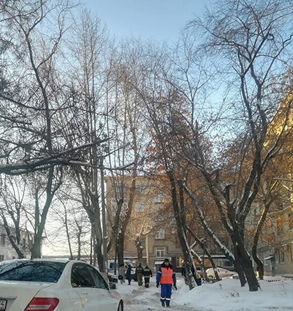 В Челябинске из-за подозрения о бомбе оцепили жилой дом