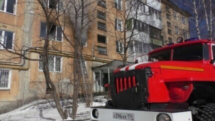 В Челябинской области пожарные спасли пятимесячную девочку и двух ее братьев