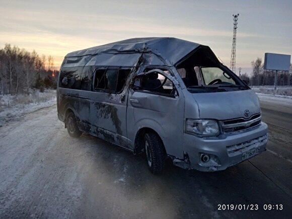 В Челябинской области улетел с трассы автобус с девятью пассажирами