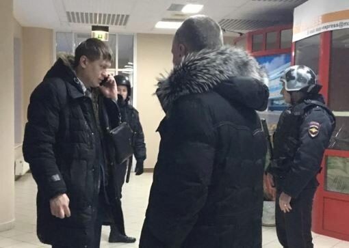 Захватившему самолет, который экстренно сел в Ханты-Мансийске, грозит до 12 лет колонии