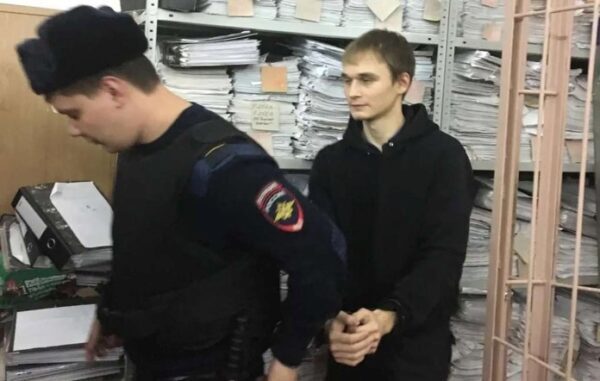 Аспиранта МГУ Азата Мифтахова, подозреваемого в изготовлении взрывчатки, освободили из СИЗО