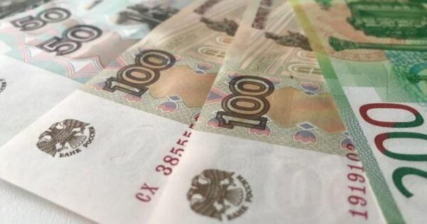 Инфляция в России ускорилась до 5%