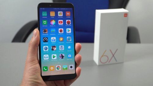 Компания Xiaomi опубликовала фото нового игрового смартфона Black Shark 2