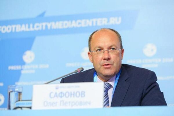 Медведев отправил в отставку главу Ростуризма
