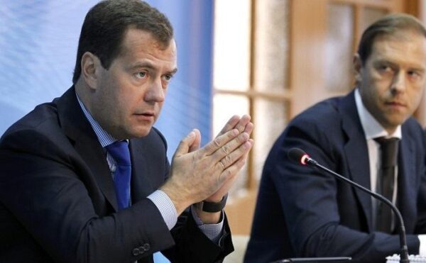 Медведев рассказал о росте экономики третий год подряд, просто россияне не ощущают этого