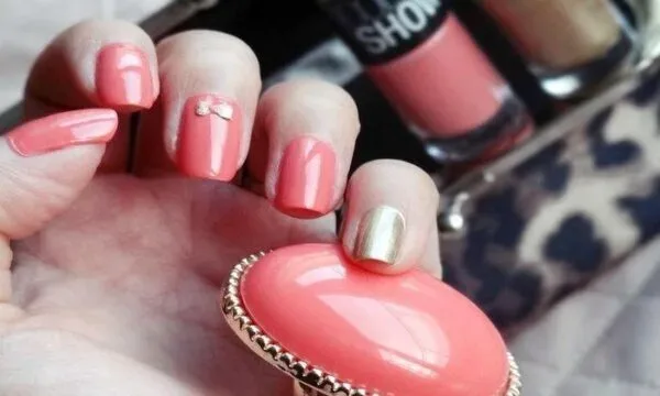 Модный коралловый маникюр: лучшие решения дизайна, соединение страсти и нежности на ногтях, фото