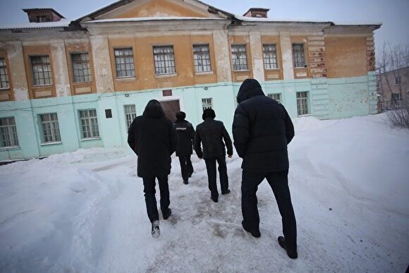 Прокуратура: в Екатеринбурге все дети попадут в те школы, куда подавались документы