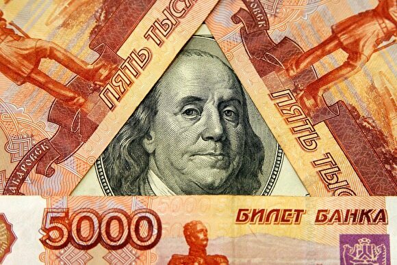 Рубль подешевел на фоне сообщений западной прессы о возможности новых санкций