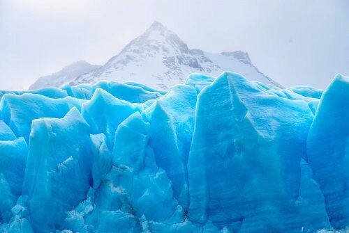 Шельфовые ледники прогибаются под тяжестью талых вод