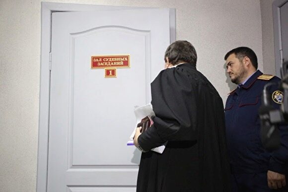 В Екатеринбурге вынесли приговор полицейскому, который признан виновным в мошенничестве