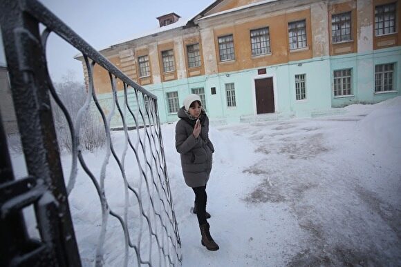 В мэрии Екатеринбурга пояснили, когда будут приказы о зачислении детей в 1-й класс