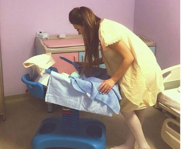 Звезда «Дома-2» Алена Савкина выложила первое фото малыша