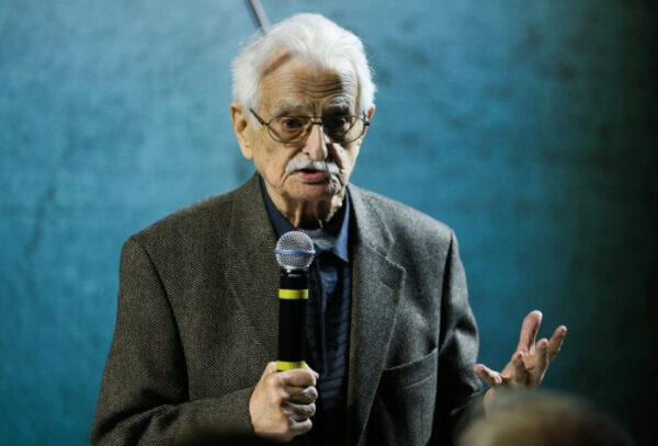 Автор «Заставы Ильича» скончался в больнице в возрасте 93 лет