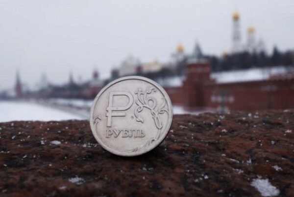 Эксперты: Российский рубль может укрепить свои позиции