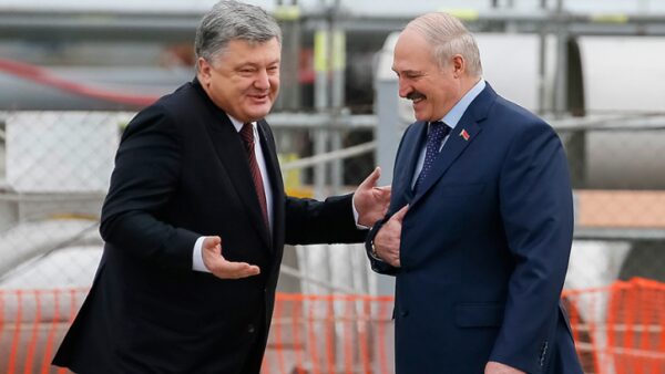 Лукашенко предположил победу Порошенко во втором туре на выборах президента Украины