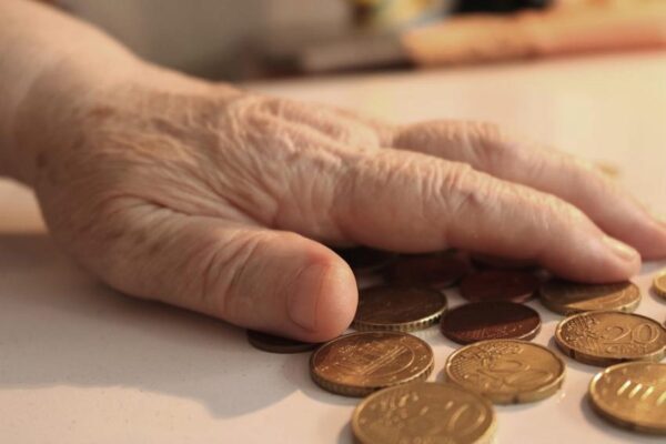 Минтруд объяснил новую схему индексации пенсии