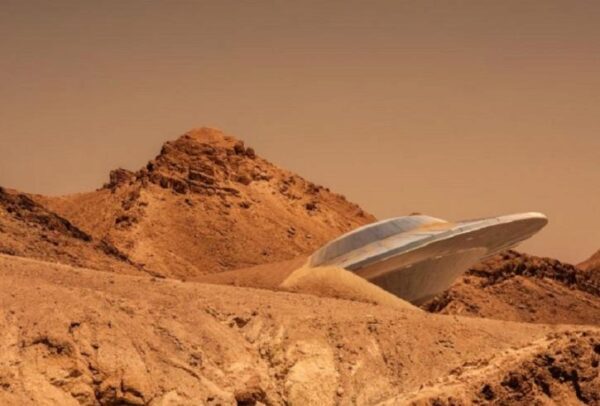 На Марсе обнаружили исправный звездолет пришельцев, готовый к старту