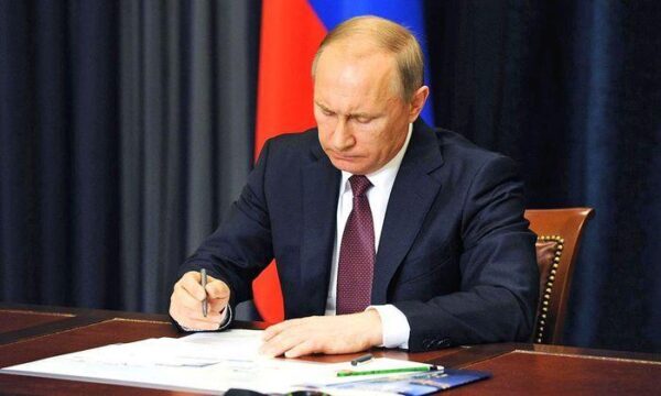 Путин подписал указ о приостановке выполнения договора ДРСМД