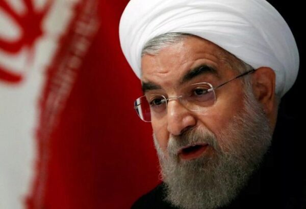 Рухани призвал всех иранцев наложить проклятье на США