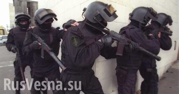 Спецназ ФСБ взял штурмом отдел МВД под Воронежем