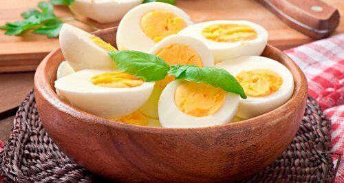 Ученые: Яйца на завтрак улучшают работу мозга