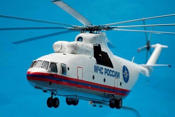 В Москве горящий склад помогают тушить вертолеты