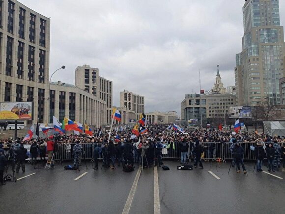 В Москве на митинг за свободу интернета пришли от 6,5 до 15 тысяч человек