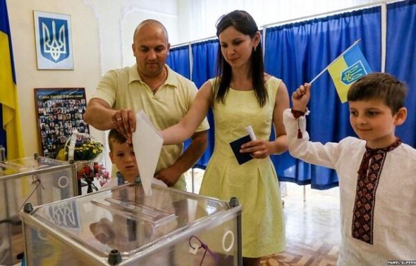 Выборы на Украине: наблюдателям из Германии отказали в аккредитации