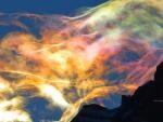 Жители Румынии наблюдали странное разноцветное сияние в небе