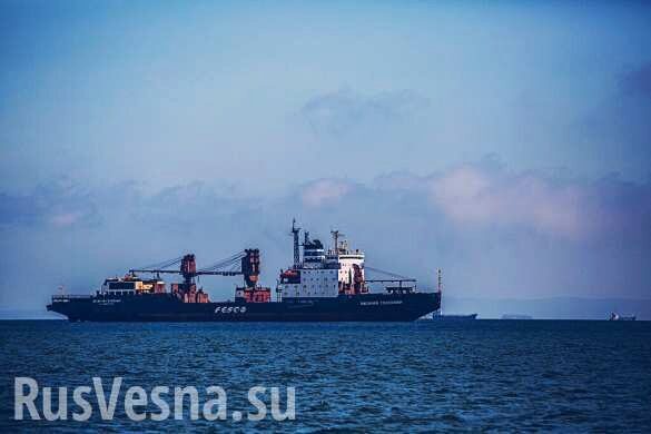 Два моряка умерли на российском судне по пути в ЮАР