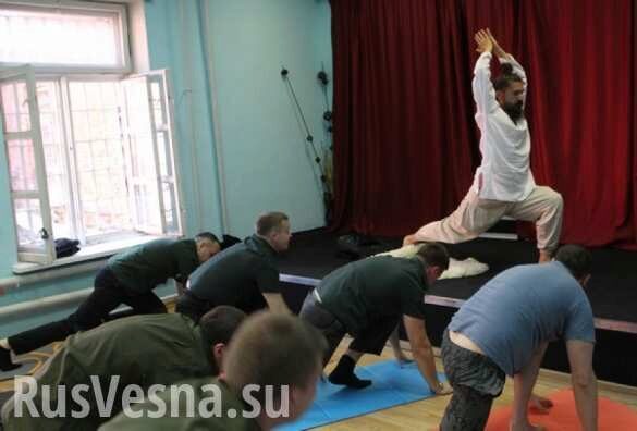 ФСИН прокомментировала информацию о запрете йоги в СИЗО из-за мужеложства