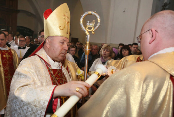 Католики и протестанты празднуют Пасху