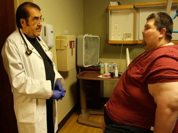Мужчина, весивший 330 кг, смог похудеть вдвое под страхом смерти