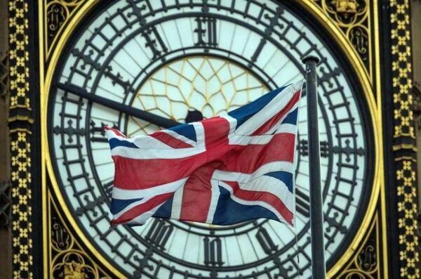 Парламент Британии одобрил отсрочку по выходу страны из ЕС