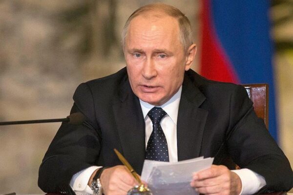 Путин ответил на «острый» вопрос в связи с выдачей паспортов жителям Донбасса