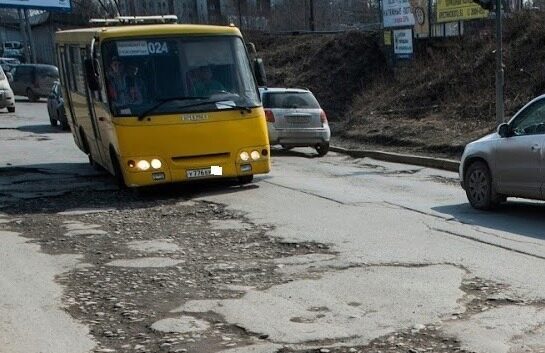 В Кургане из-за развалившихся дорог отменили движение автобусов к коллективным садам