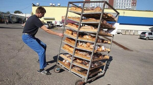 В магазинах Ростова и области торговали просроченным хлебом